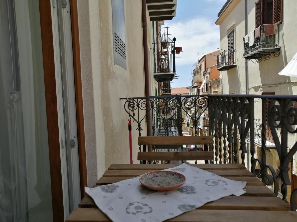 Casa Dei Normanni: Costanza Apartment Cefalu Luaran gambar