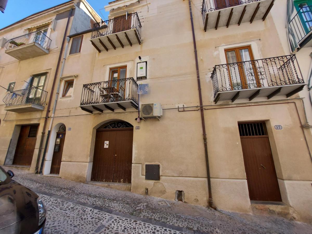 Casa Dei Normanni: Costanza Apartment Cefalu Luaran gambar